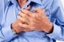 مدیر گروه بیماری‌های داخلی و قلب دانشگاه علوم پزشکی اصفهان گفت: فشار به بازوها بویژه بازوی چپ، تهوع، رنگ پریدگی، تپش قلب، افت فشار خون، سرگیجه و بی‌هوشی از جمله نشانه‌های حمله قلبی است.
