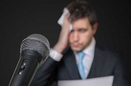 ۵ راهکار برای کاهش اضطراب پیش از سخنرانی