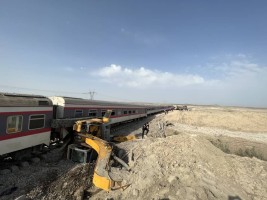 جزئیات جدید از سانحه قطار مشهد – یزد / راننده بیل مکانیکی مقصر است