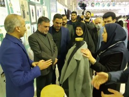 بازدید استاندار از نمایشگاه توانمندی های بانوان استان مازندران