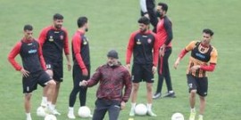 دو پرسپولیسی دیدار با استقلال را از دست دادند؟