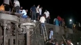 دست‌کم ۷۰ کشته و صد‌ها زخمی بر اثر خروج قطار از ریل در هند