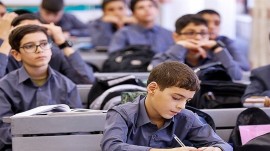 ساعت شروع مدارس ۷:۳۰ صبح است