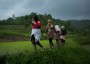 نشا کاری یکی از مراحل کشت برنج است. در این مرحله نشا (جوانه برنج) که پیش از این در خزانه آماده شده را به زمین اصلی انتقال می دهند. نشاکاری معمولا توسط زنان کشاورز انجام می شود.
عکس های گزارش از شالیزارهای پله ای منطقه سوادکوه  می باشد.