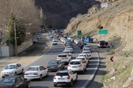 ترافیک روان در هراز و فیروزکوه / چالوس نیمه سنگین / پیش‌بینی موج برگشت مسافران به شهر‌های خود
