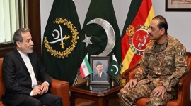 رایزنی عراقچی با فرمانده ارتش پاکستان