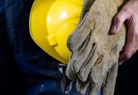 کارگران از ترس بیکاری در برابر تخلفات کارفرما سکوت می‌کنند