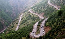 ترافیک فوق‌سنگین در محورهای شمالی؛ جاده چالوس یک‌طرفه شد