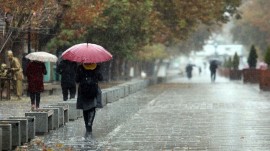 کاهش دما و تداوم بارش‌ها در نوار شمالی کشور