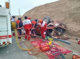 واژگونی تریلی در سمنان جان یک نفر را گرفت