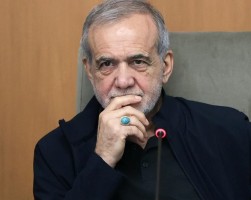 شما که نمی‌توانستید کار کنید نباید وارد این عرصه می‌شدید/جای فردی توانمند و شایسته را غصب کردیدنید