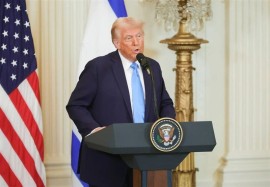 ترامپ: امیدوارم به نتیجه قابل‌قبولی با ایران برسیم