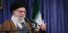 آمریکایی‌ها بدانند که اگر جنگ راه بیندازند، جنگ منطقه‌ای خواهد بود/ ملت ایران به آن کسی که طمع داشته باشد مشت محکمی خواهد زد/ چرایی تقابل آمریکا با ایران در ۴۷ سال گذشته در دو کلمه!