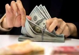 عقب‌نشینی دلار و سکه در بازار؛ بازگشت قیمت‌ها به کانال‌ پایین تر