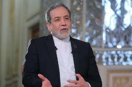 عراقچی پیش از شروع مذاکرات در مسقط: ما با حسن نیت وارد تعامل می‌شویم / تعهدات باید محترم شمرده شوند / برابری در جایگاه، احترام متقابل و منافع متقابل از پایه‌های یک توافق پایدار به شمار می‌روند