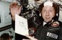 شمال نیوز: «الکسی آرخیپوویچ لئونوف» فضانورد روس که به واسطه راهپیمایی در فضا به عنوان نخستین انسان به شهرت رسیده بود، در سن ۸۵ سالگی چشم از جهان فرو بست.