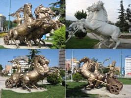 اتفاقاتی غیر دلچسب برای مجسمه های اسب!