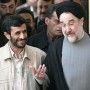 «رشید. ش» فردی که روز دوشنبه در ساری به احمدی‌نژاد کفش پرتاب کرد، و استاندار مازندران روز سه شنبه سوابقی از وی اعلام کرد، هنگامی که ...
