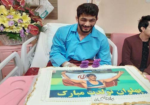 جشن تولد ببر مازندران روی تخت بیمارستان