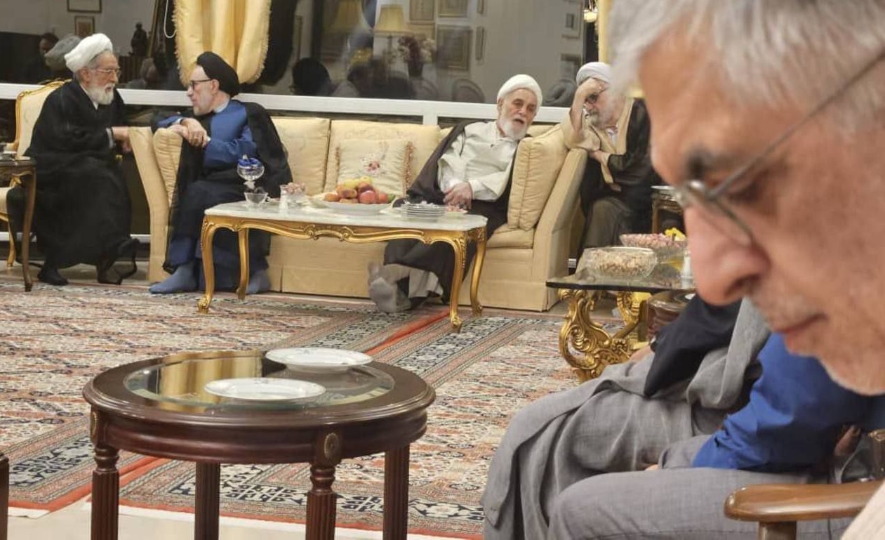  		 			دیدار چهره‌های سیاسی در منزل کرباسچی / خاتمی، کروبی، ناطق نوری، عبدالله نوری و مسیح مهاجری از جمله حاضران در دیدار بودند 		 	 			دیدار چهره‌های سیاسی در منزل کرباسچی / خاتمی، کروبی، ناطق نوری، عبدالله نوری و مسیح مهاجری از جمله حاضران در دیدار بودند 		