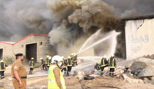 3 انبار در مکه دچار آتش سوزی شدند+تصاویر