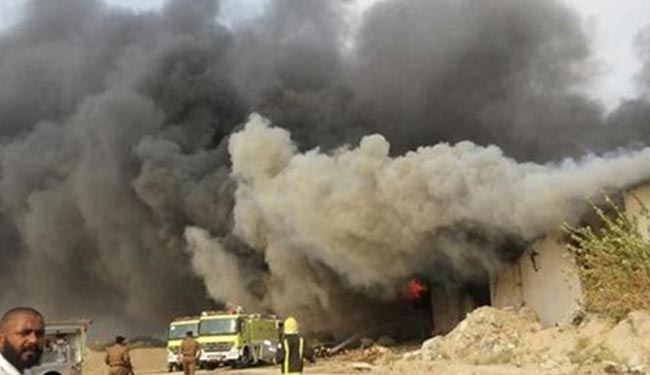 3 انبار در مکه دچار آتش سوزی شدند+تصاویر