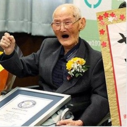 پیرترین مرد جهان را بشناسیم! +عکس
