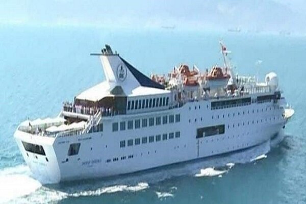 غرق شدن کشتی معروف «اورینت کوین» در بندر بیروت