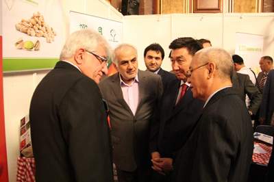 افتتاح نمایشگاه جمهوری اسلامی ایران در آکتائو منگستائو با حضور استانداران مازندران و منگستائو(3)