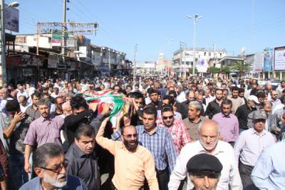 تشییع با شکوه پیکر پدر شهیدان رضایی با حضور استاندار مازندران
