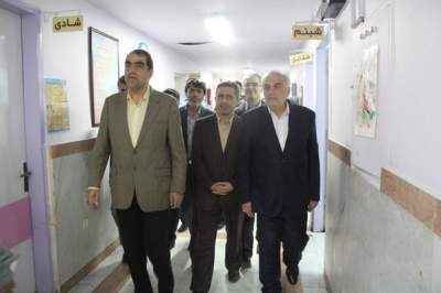 ورود وزیر بهداشت و درمان به مازندران و بازدید از بیمارستان بوعلی ساری
