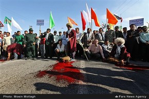 قربانی گوسفند در مراسم استقبال از کاروان شهدای غواص خط‎شکن در گلستان