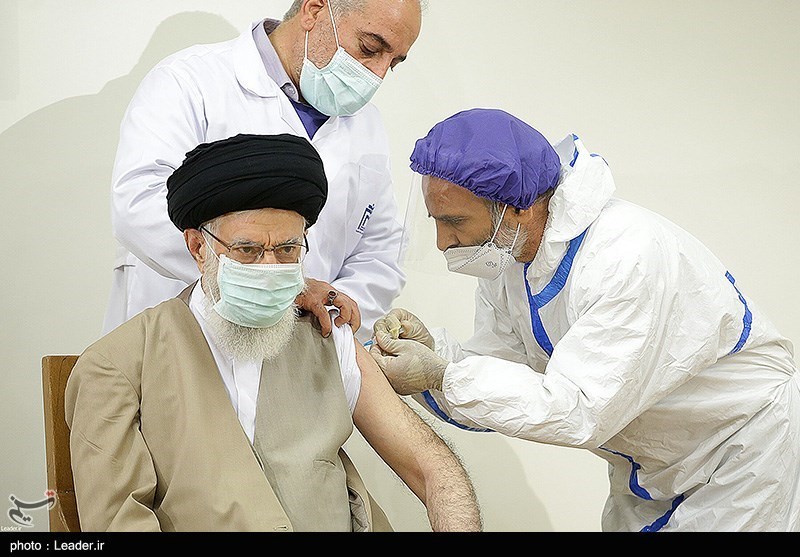 دریافت نوبت اول واکسن ایرانی کرونا توسط رهبر معظم انقلاب