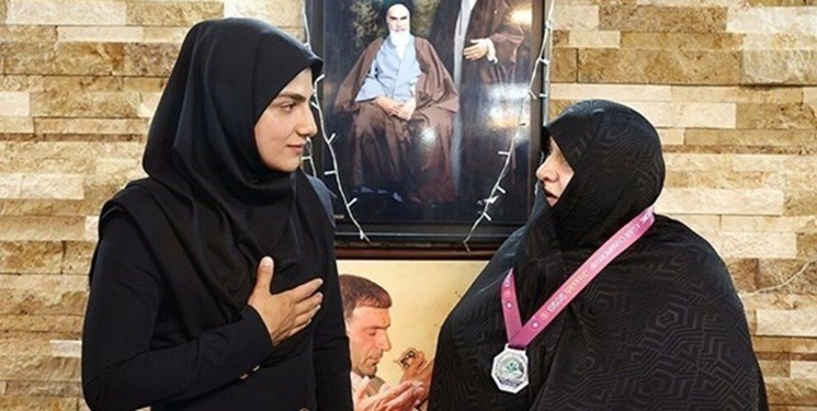 سپیده بابایی مدال آسیایی خود را تقدیم شهید طهرانی‌مقدم کرد+ عکس