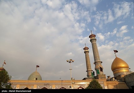 تصاویر/ تعویض پرچم گنبد حرم حضرت عبدالعظیم حسنی(ع)