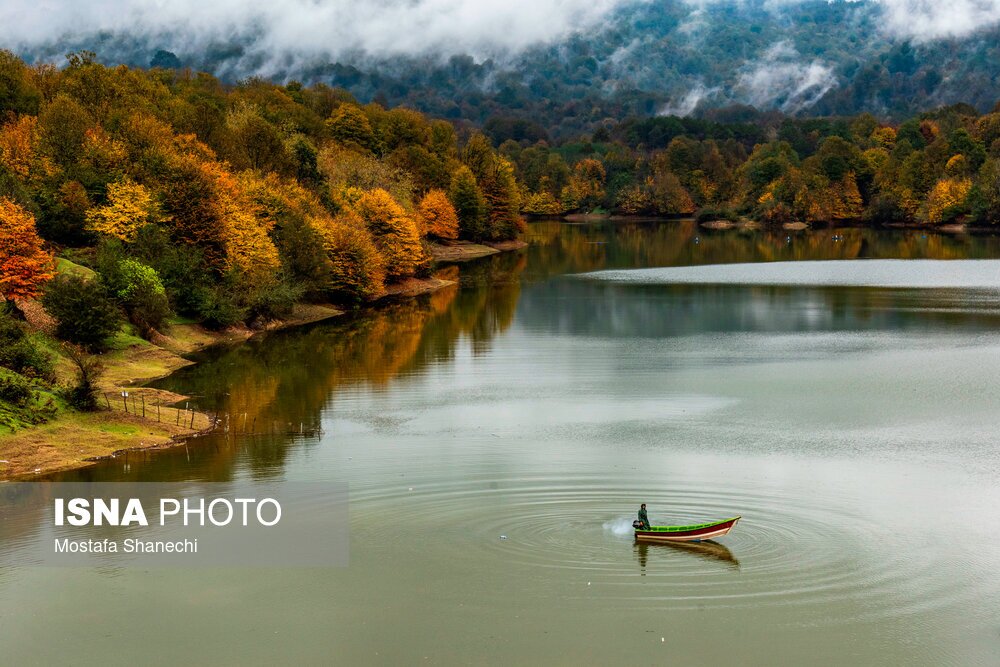 تصاویر: طبیعت پاییزی دریاچه سد برنجستانک سوادکوه