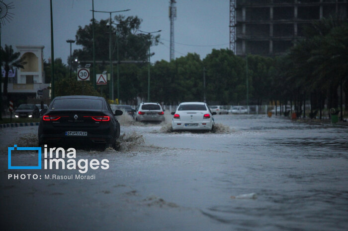 باران شدید باران باعث آبگرفتگی معابر شهری نقاطی از مازندران شد