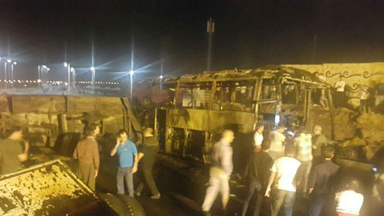 برخورد مرگبار تانکر حمل قیر با اتوبوس در سنندج