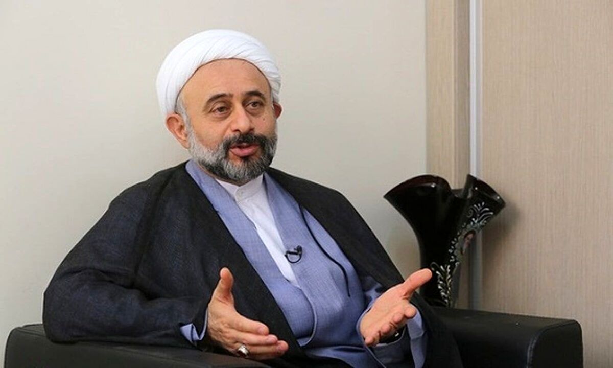 کنایه سنگین روحانی سرشناس به روزنامه کیهان + عکس