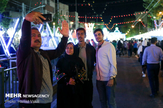 حال و هوای تهران در شب نیمه شعبان