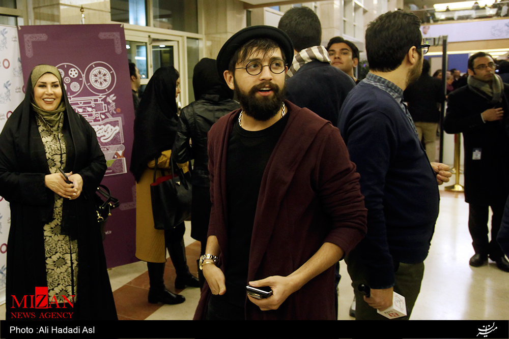 ظاهر عجیب یک بازیگر جوان در کاخ جشنواره +عکس