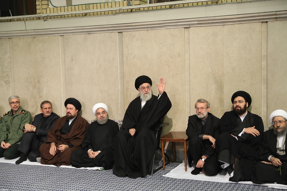 مراسم ترحیم هاشمی در حسینیه امام(ره) مراسم ترحیم هاشمی در حسینیه امام(ره)