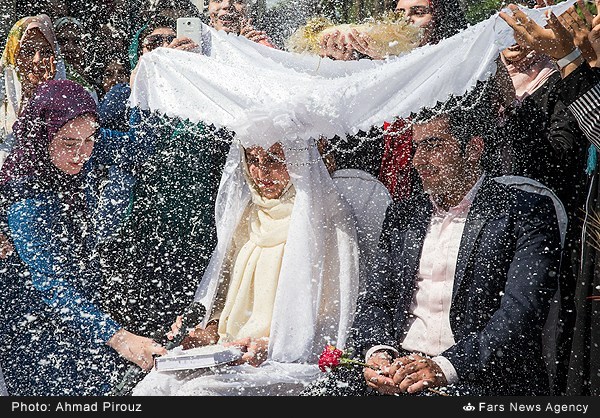 تصاویر: مراسم ازدواج ۲۷۰ زوج دانشجو