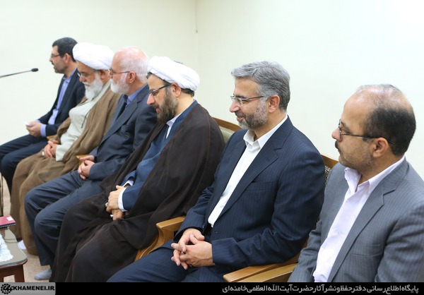 عکس: دیدار اعضای مرکز الگوی اسلامی-ایرانی پیشرفت با رهبر انقلاب
