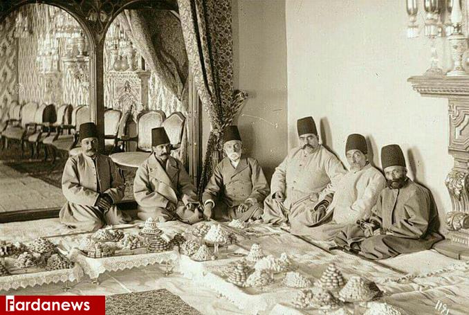  میهمانی بزرگان قاجار در اواخر دوره ناصری