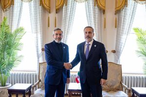 علی باقری سرپرست وزارت خارجه ایران امروز شنبه ۱۹ خرداد ۱۴۰۳ با هاکان فیدان وزیر خارجه ترکیه دیدار و گفت‌وگو کرد.