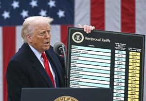 جنگ تعرفه&zwnj;ای ترامپ شکست خورد/ جهش شدید کسری تجاری آمریکا