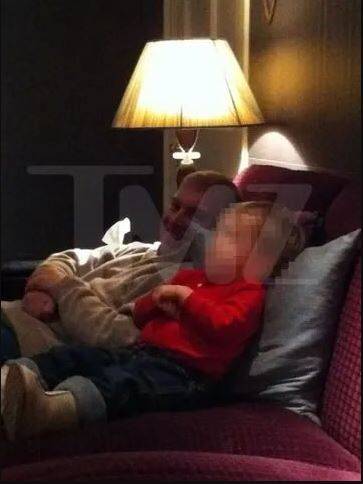 بیآبرویی جدید برای خانواده «سلطنتی»/ لذت برادر شاه انگلیس از تماشای شکنجه کودک +تصاویر