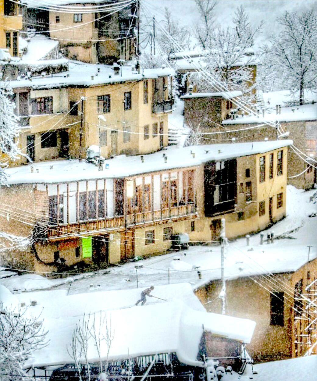 نمای برفی زیبا از شهر ماسوله 