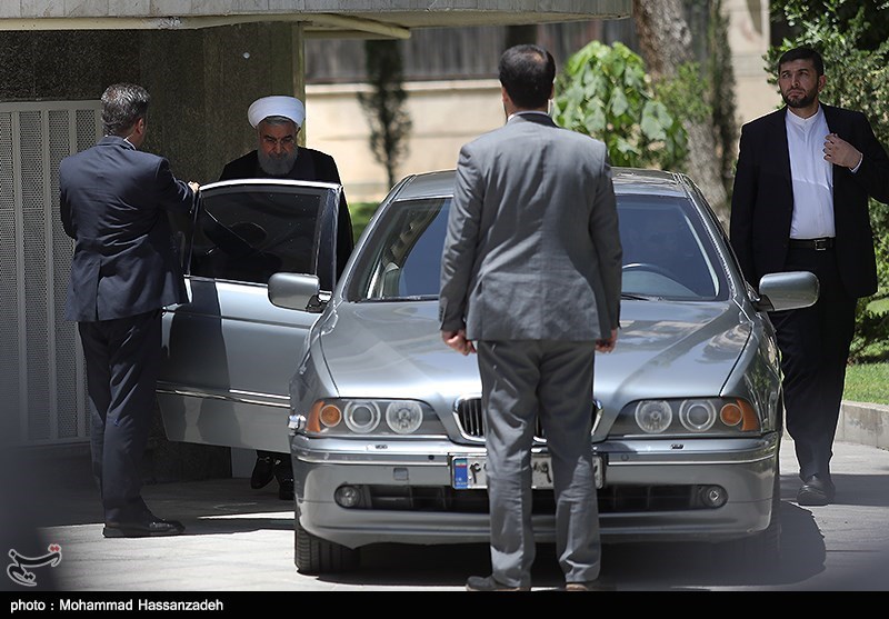 عکس/ماشین لاکچری که حسن روحانی سوار می‌شود